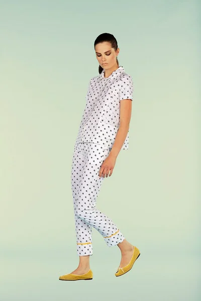 Look 10